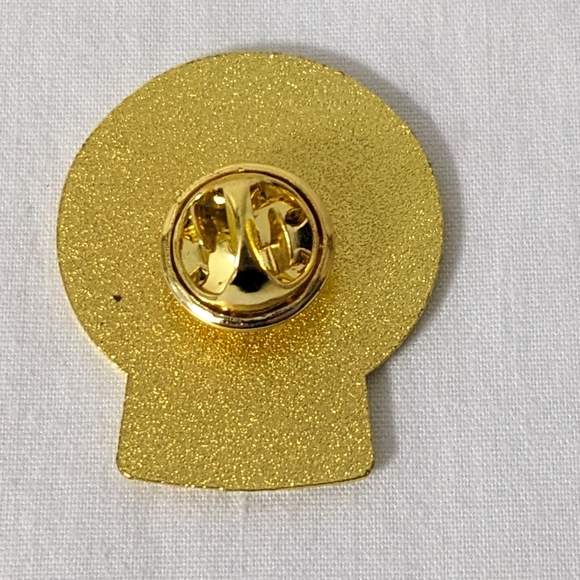 Disney Cinderella Castle Fireworks Snow Globe Enamel Pin, Brooch, NEW - Picture 3 of 5